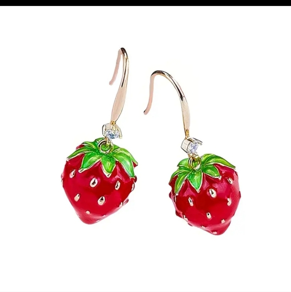 ✨3 FOR $28✨ 🆕️🍓 DELICATE STRAWBERRY EARRINGS🍓 - Picture 7 of 7